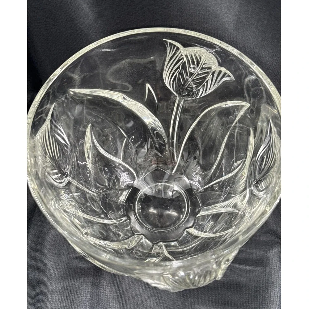 Tulip Clear Lead Crystal‎ Serving Bowl Heavy Glass 3-D 5.5